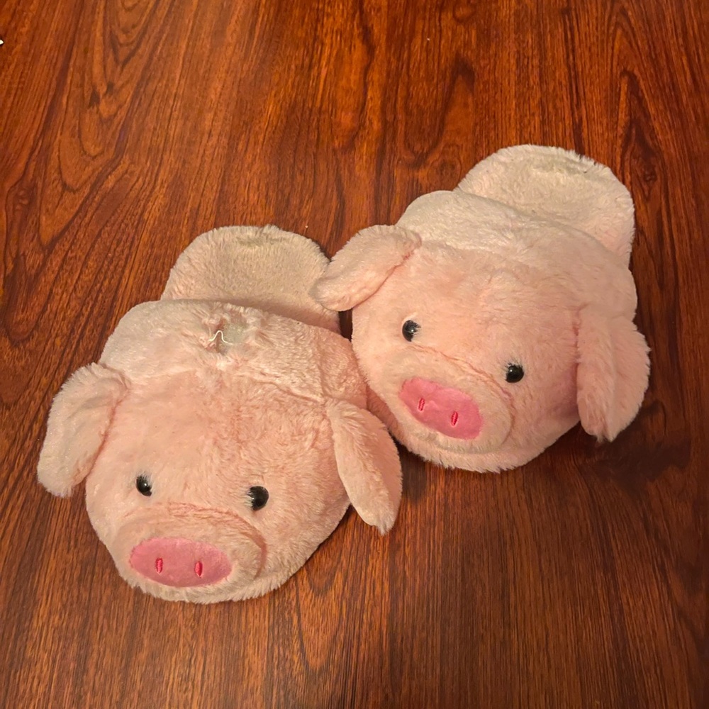 Piggy slippers
